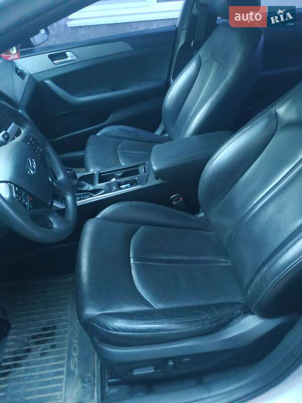 Седан Hyundai Sonata 2015 в Херсоні