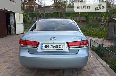 Седан Hyundai Sonata 2005 в Ананьеве