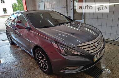 Седан Hyundai Sonata 2011 в Южноукраинске