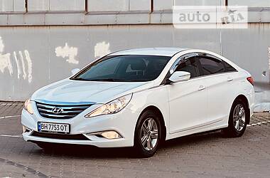 Hyundai Sonata 2013