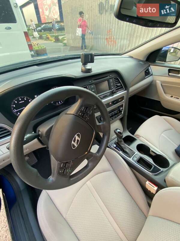 Седан Hyundai Sonata 2014 в Черновцах