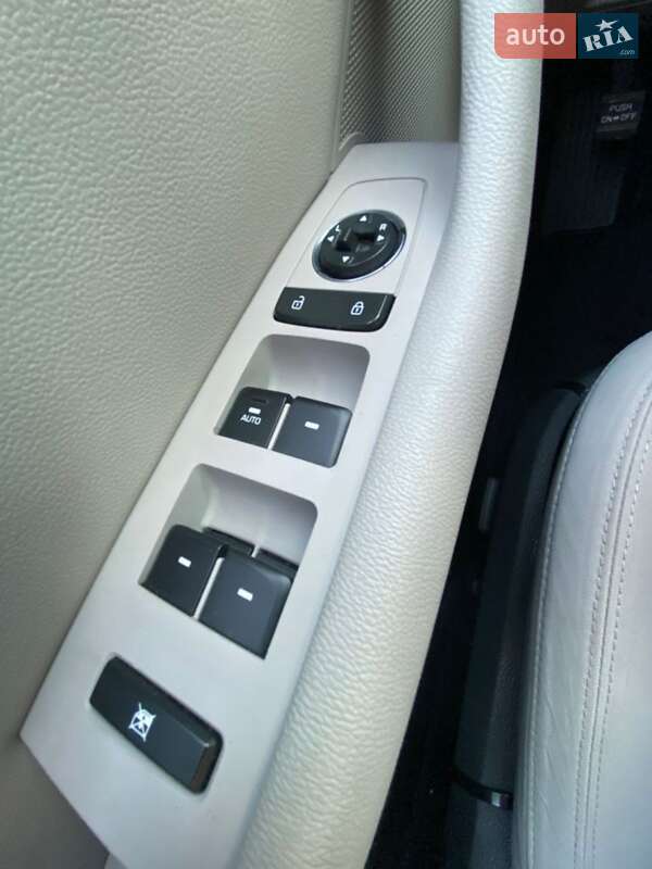 Седан Hyundai Sonata 2014 в Черновцах