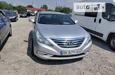 Седан Hyundai Sonata 2013 в Ровно