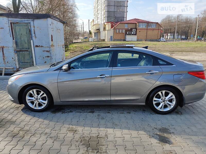 Седан Hyundai Sonata 2012 в Яготині