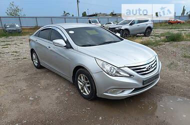 Hyundai Sonata 2013