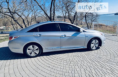 Седан Hyundai Sonata 2013 в Измаиле