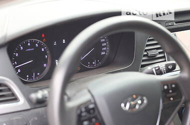 Седан Hyundai Sonata 2015 в 
