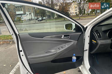 Седан Hyundai Sonata 2012 в 