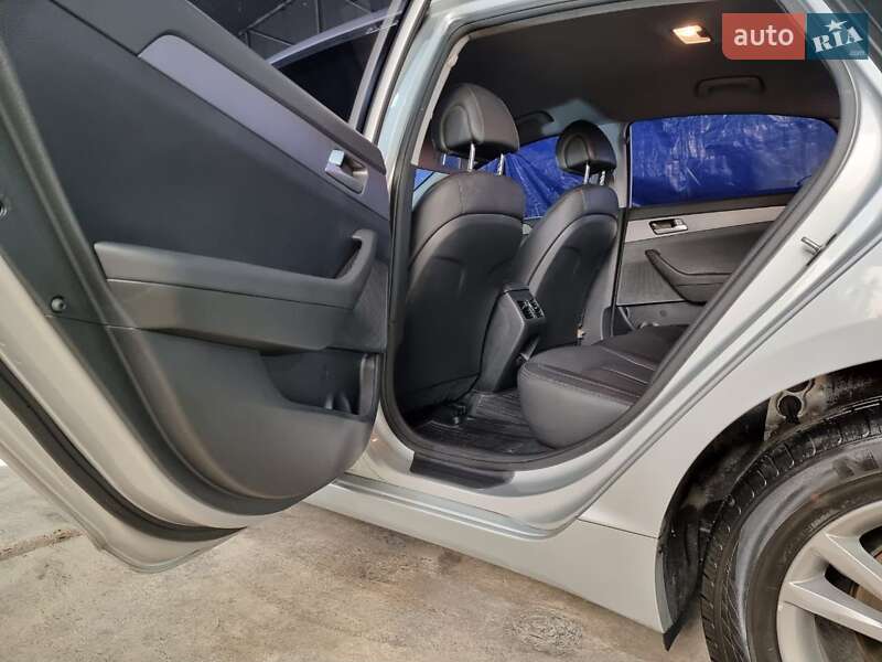 Седан Hyundai Sonata 2015 в Рахове