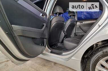 Седан Hyundai Sonata 2015 в Рахове