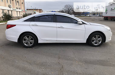 Hyundai Sonata 2012