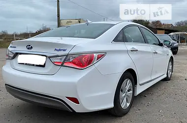 Hyundai Sonata 2013