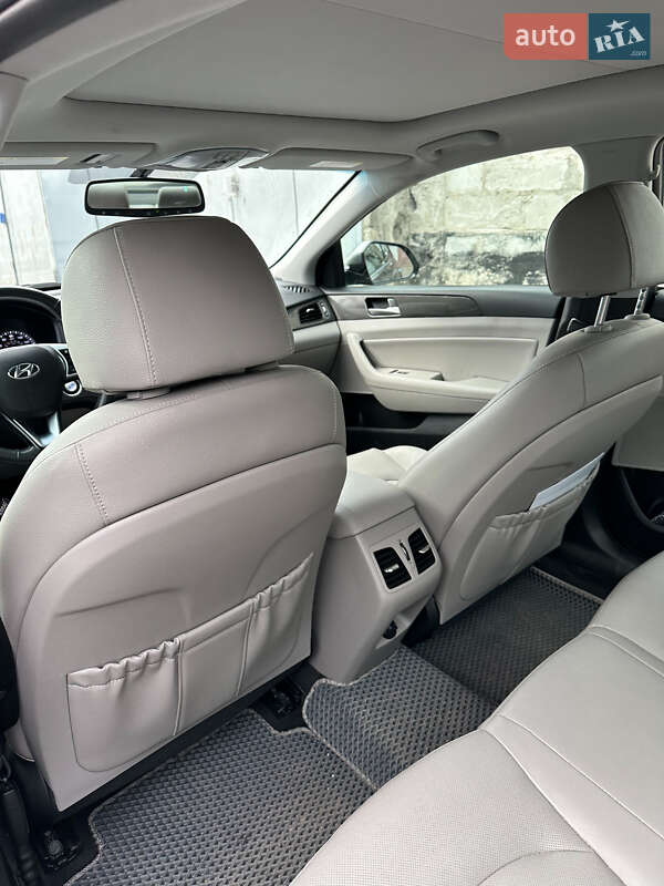 Седан Hyundai Sonata 2018 в Києві