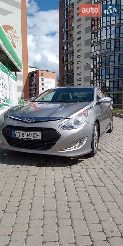 Седан Hyundai Sonata 2013 в Івано-Франківську