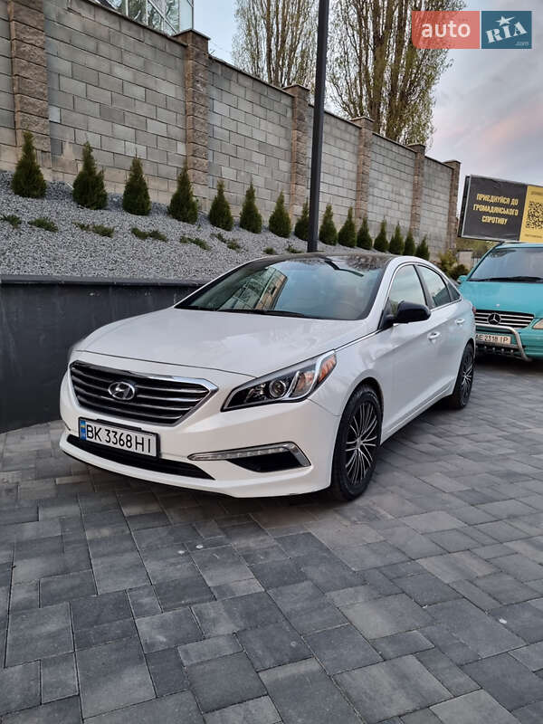 Седан Hyundai Sonata 2015 в Рівному