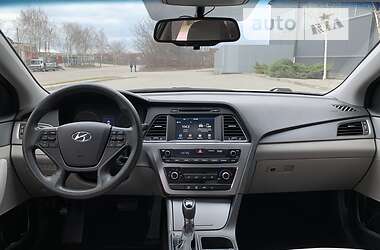Седан Hyundai Sonata 2015 в 