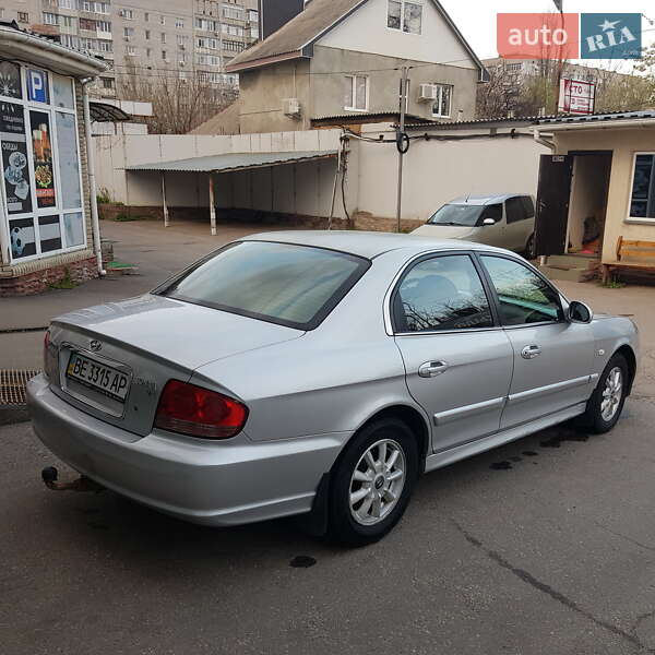 Седан Hyundai Sonata 2004 в Миколаєві