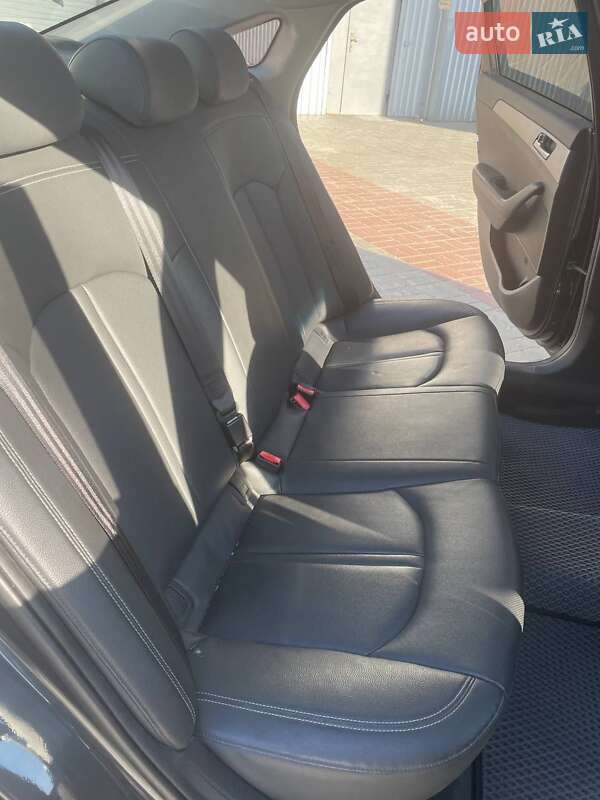 Седан Hyundai Sonata 2017 в Прилуках