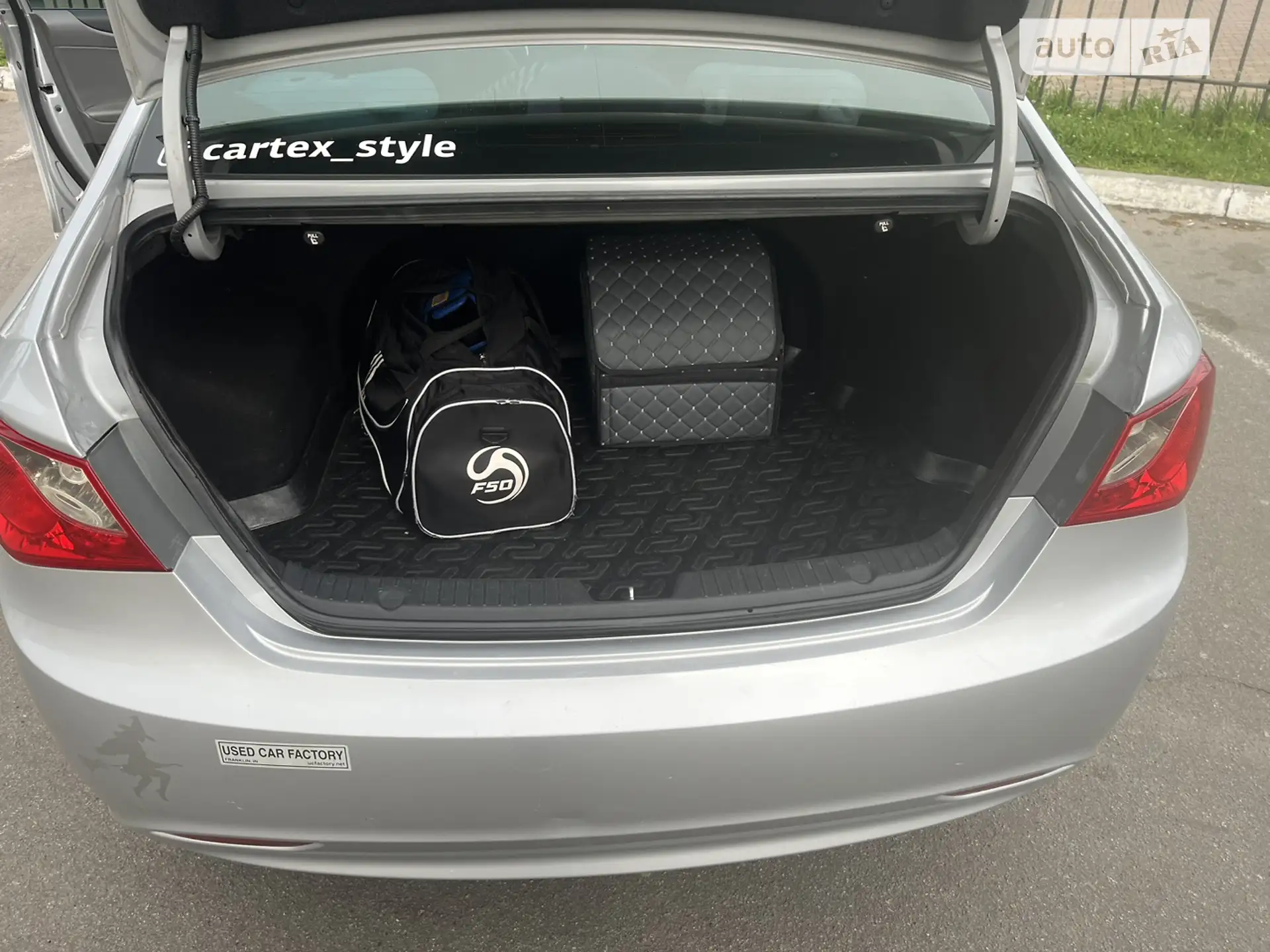 2011 Hyundai Sonata - мініатюра 11