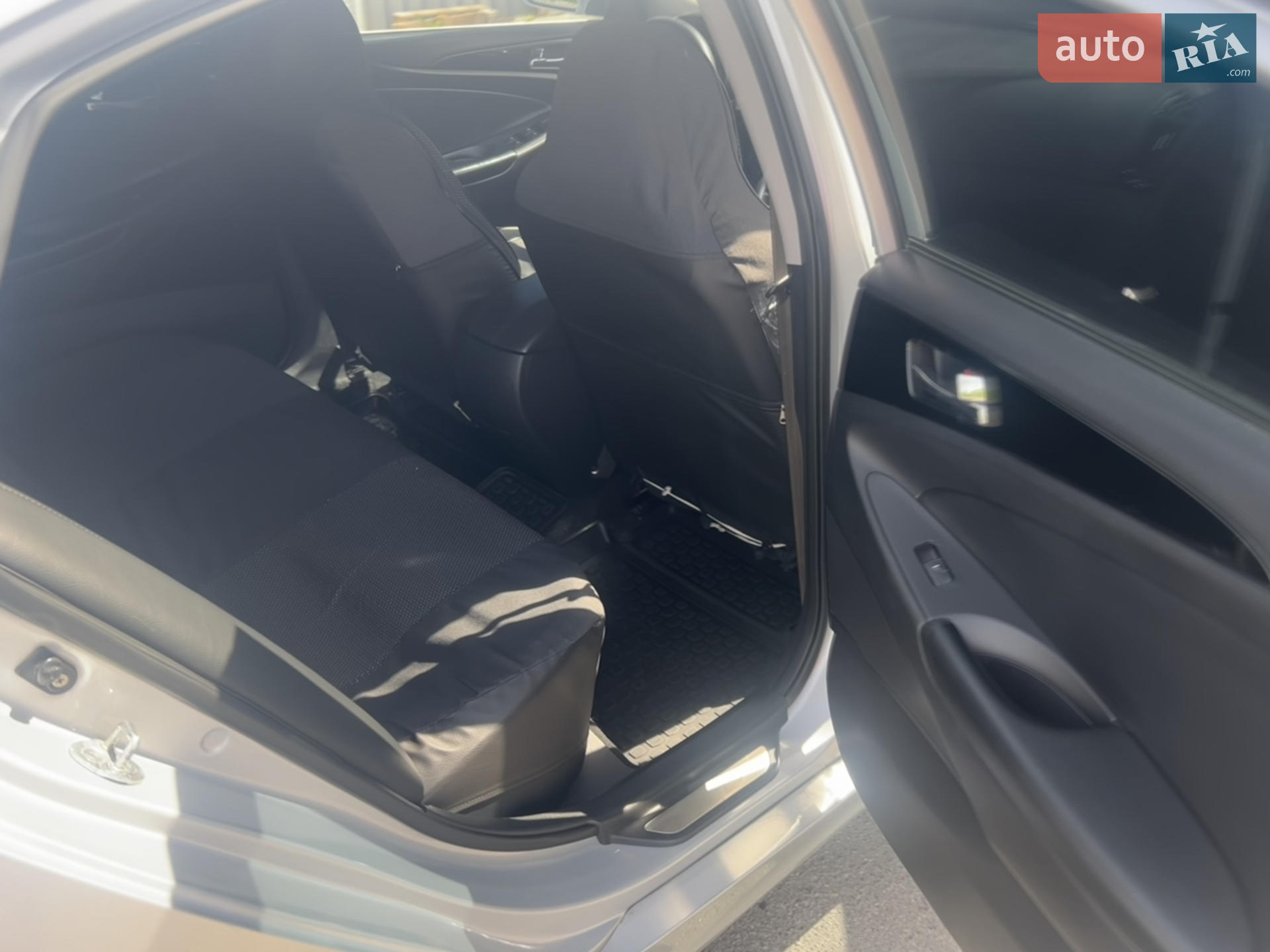 2011 Hyundai Sonata - мініатюра 6