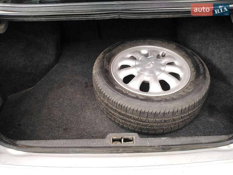 Седан Hyundai Sonata 1996 в Умани