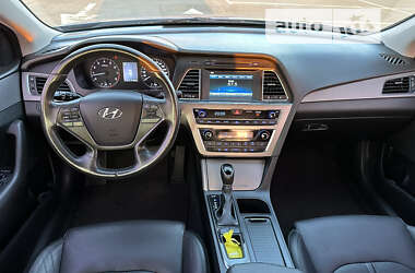 Седан Hyundai Sonata 2015 в 