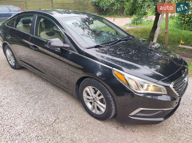 Седан Hyundai Sonata 2016 в Волочиске