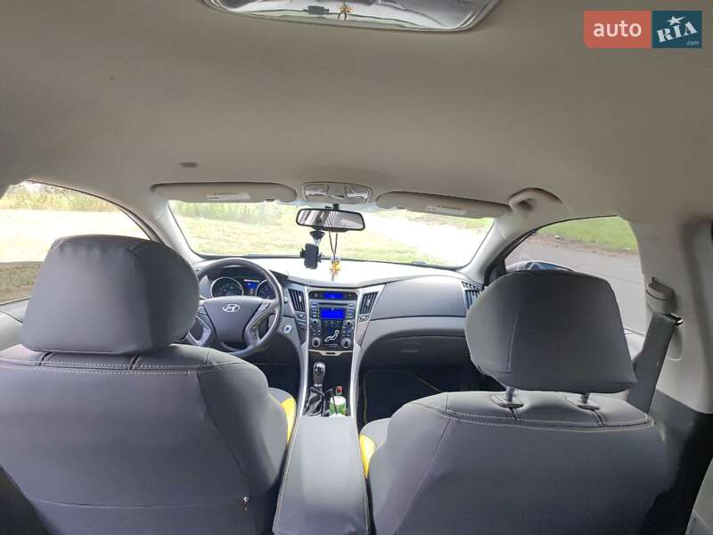 Седан Hyundai Sonata 2012 в Голованівську