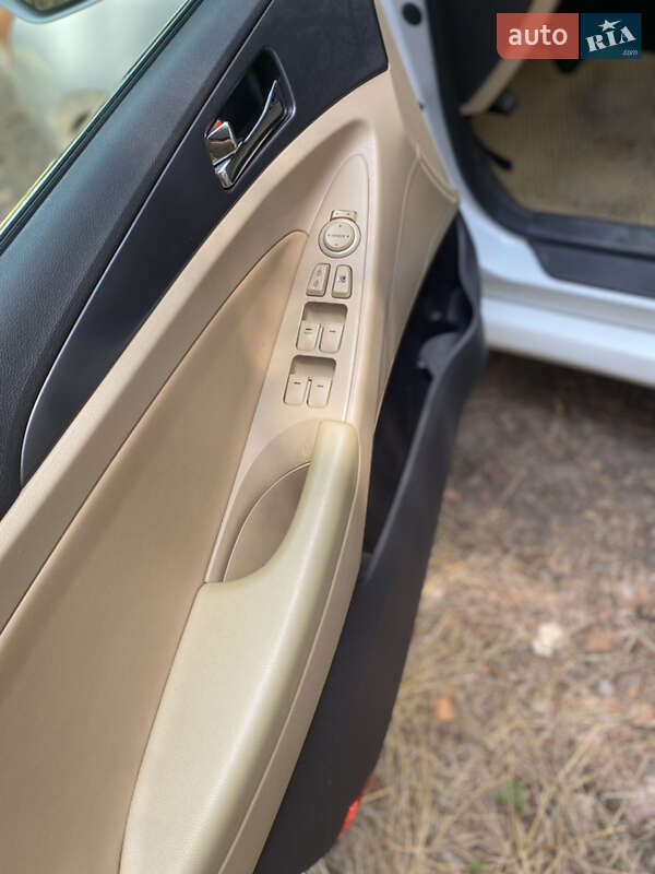 Седан Hyundai Sonata 2013 в Запорожье