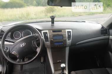 Седан Hyundai Sonata 2008 в Ладыжине