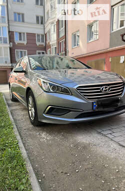 Седан Hyundai Sonata 2015 в Ивано-Франковске