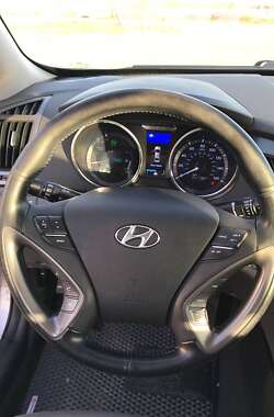 Седан Hyundai Sonata 2013 в 