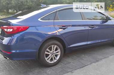 Седан Hyundai Sonata 2015 в Немирове