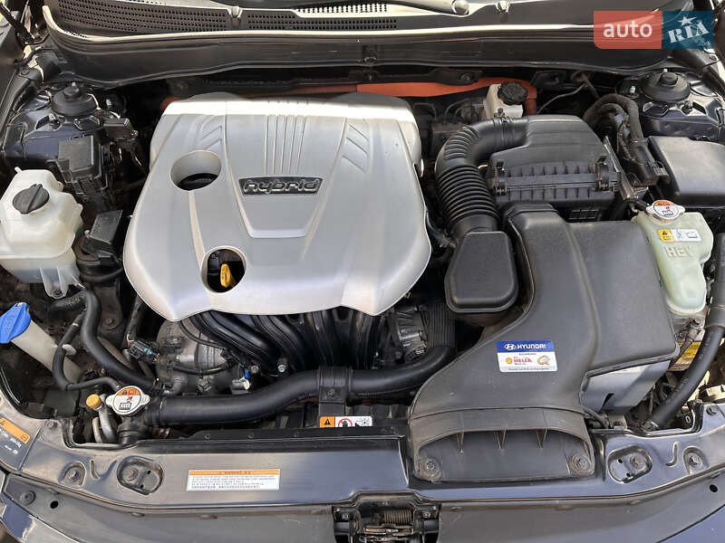 Седан Hyundai Sonata 2013 в Кривом Роге