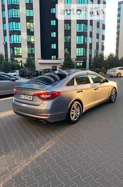 Седан Hyundai Sonata 2015 в Бородянке