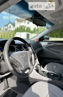 Седан Hyundai Sonata 2013 в 
