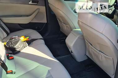 Седан Hyundai Sonata 2015 в 