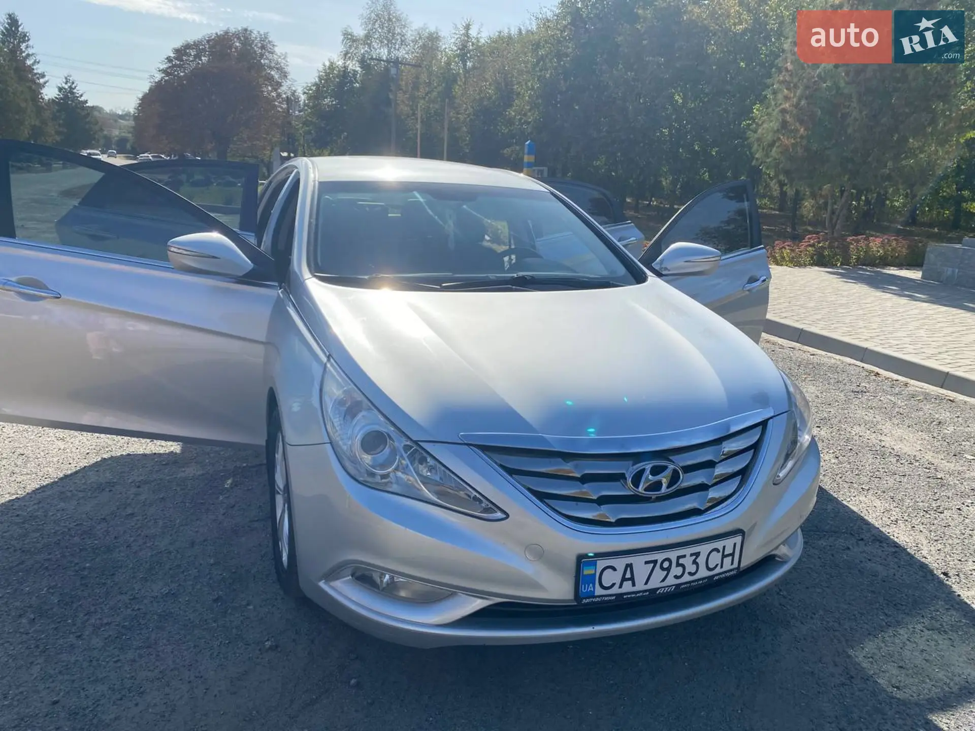 2011 Hyundai Sonata - мініатюра 11