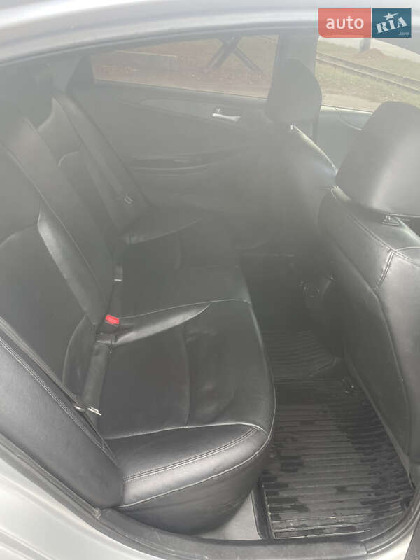 Седан Hyundai Sonata 2012 в Киеве