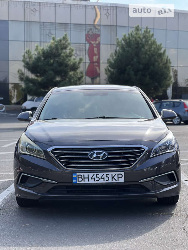 Седан Hyundai Sonata 2015 в 