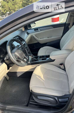 Седан Hyundai Sonata 2015 в 