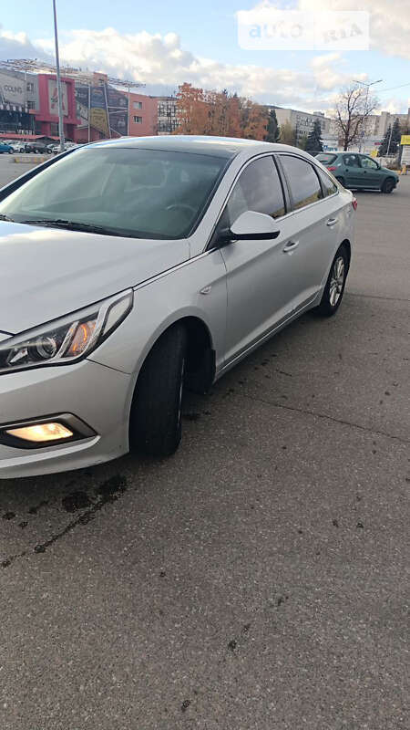Седан Hyundai Sonata 2015 в Киеве