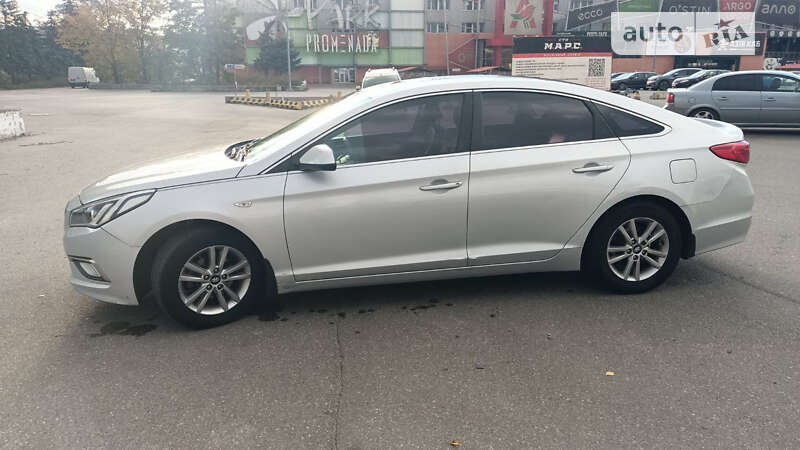 Седан Hyundai Sonata 2015 в Киеве