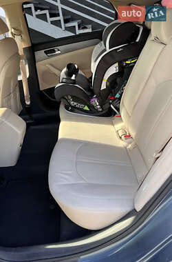Седан Hyundai Sonata 2015 в 