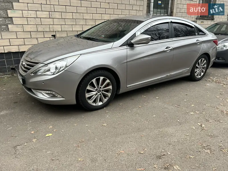 Hyundai Sonata 2013