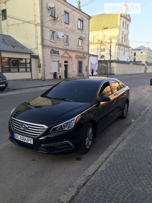 Седан Hyundai Sonata 2015 в Жовкві