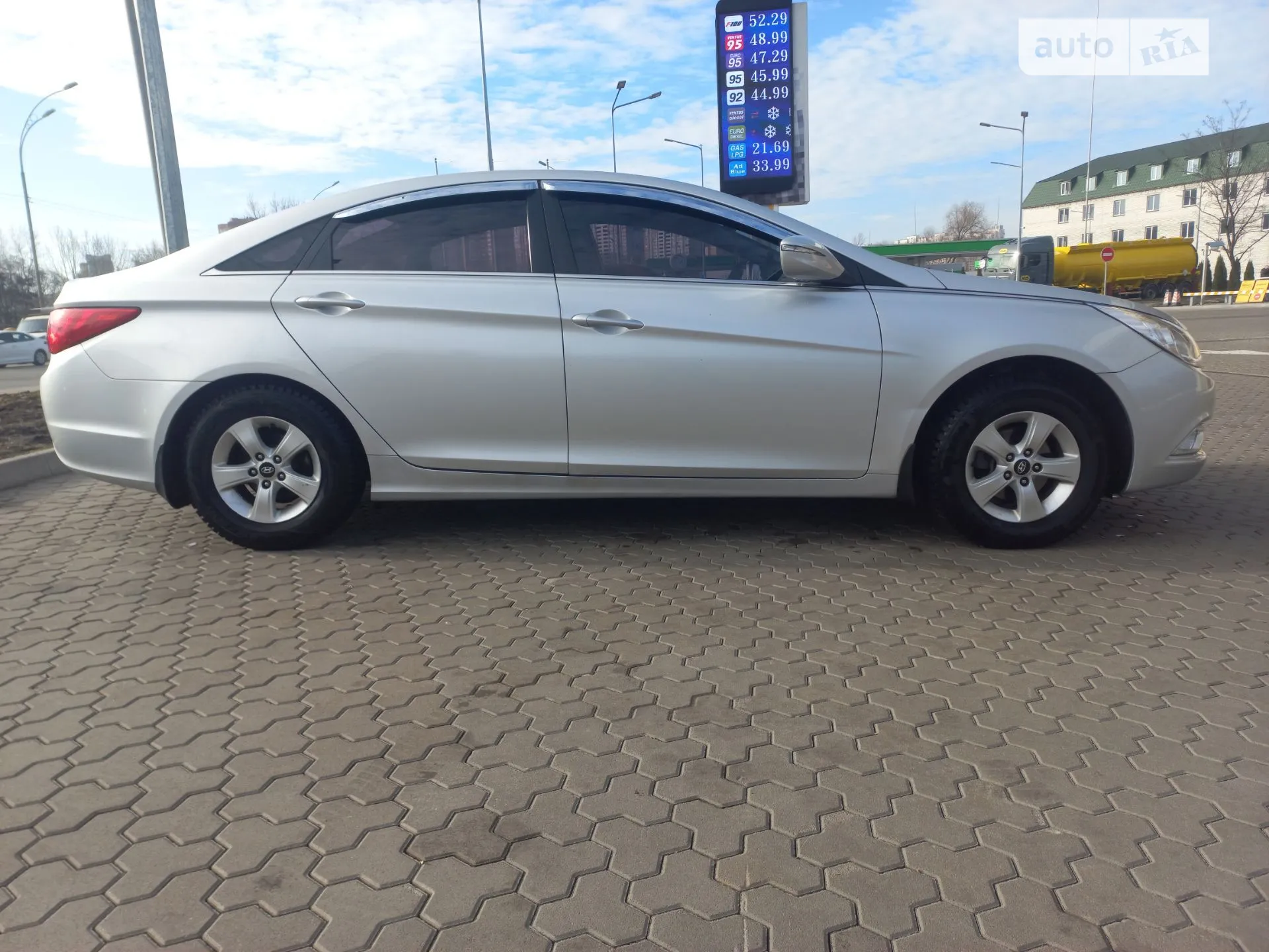 2013 Hyundai Sonata - мініатюра 11