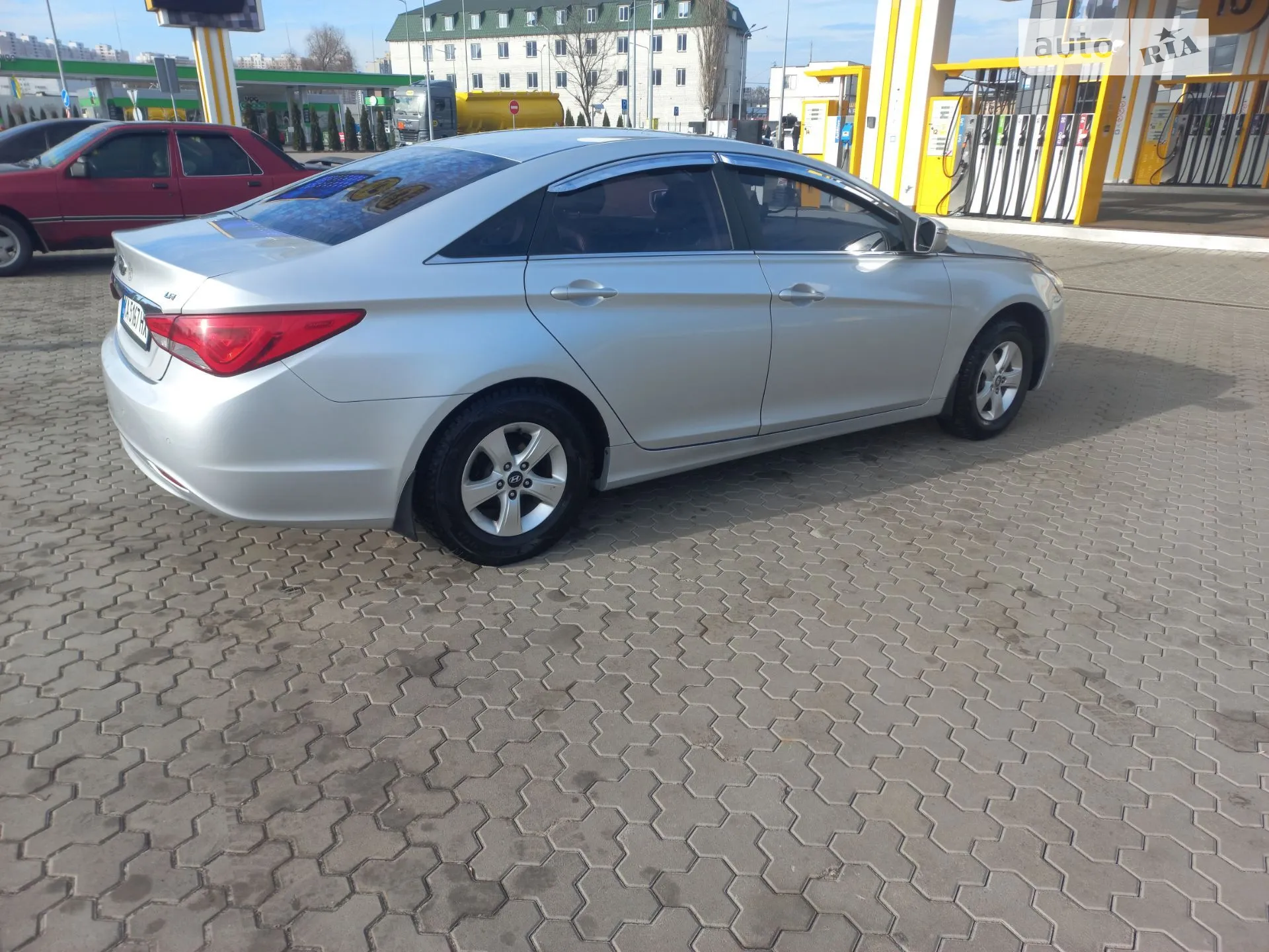 2013 Hyundai Sonata - мініатюра 17