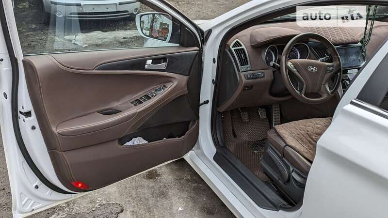 Седан Hyundai Sonata 2012 в Сумах