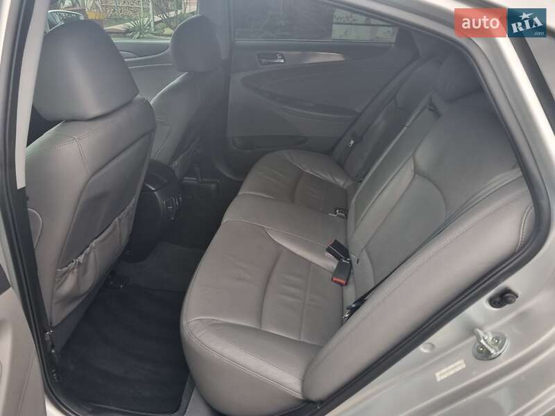 Седан Hyundai Sonata 2012 в Тернополі